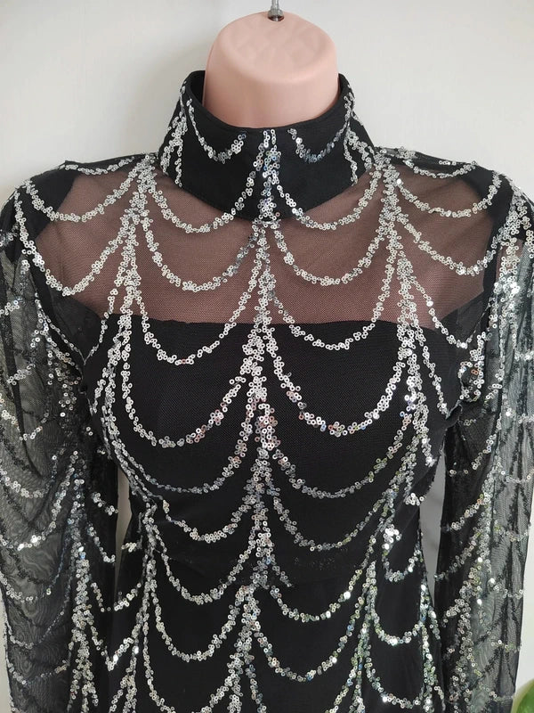 Miss Ord Black & Silver Wave Sequin Mesh Long Sleeve Maxi Gown – Size Small