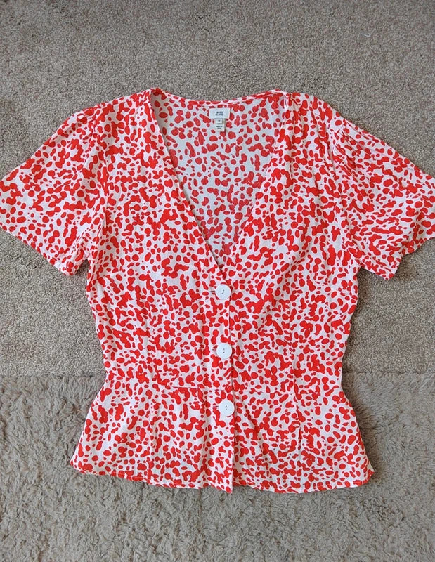 River Island Red and White Animal Print Button-Front Tea Top – Size 12