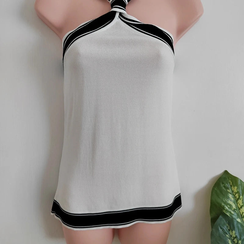 NWT Paisie Crisscross Halterneck Knit Top - Medium