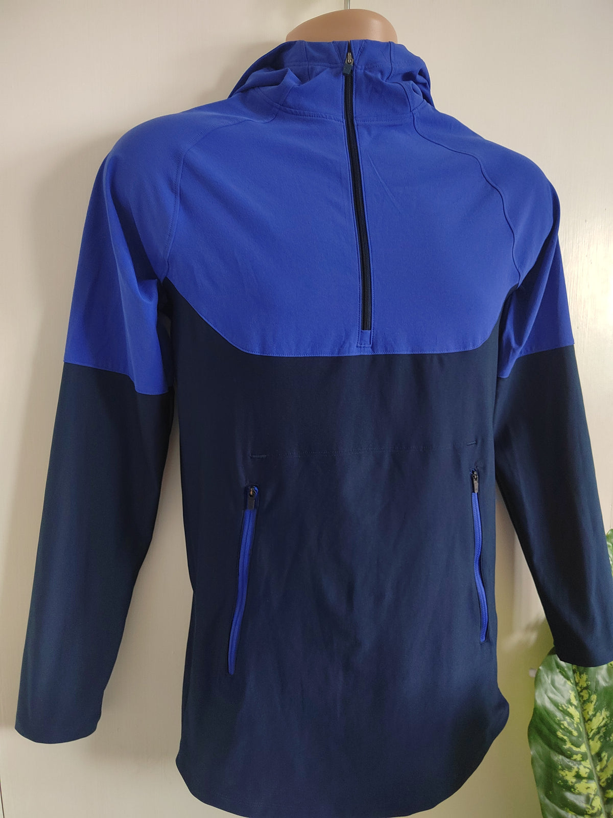 NWOT Under Armour Men's Sportstyle Wind Anorak Half-Zip Jacket - Size XS