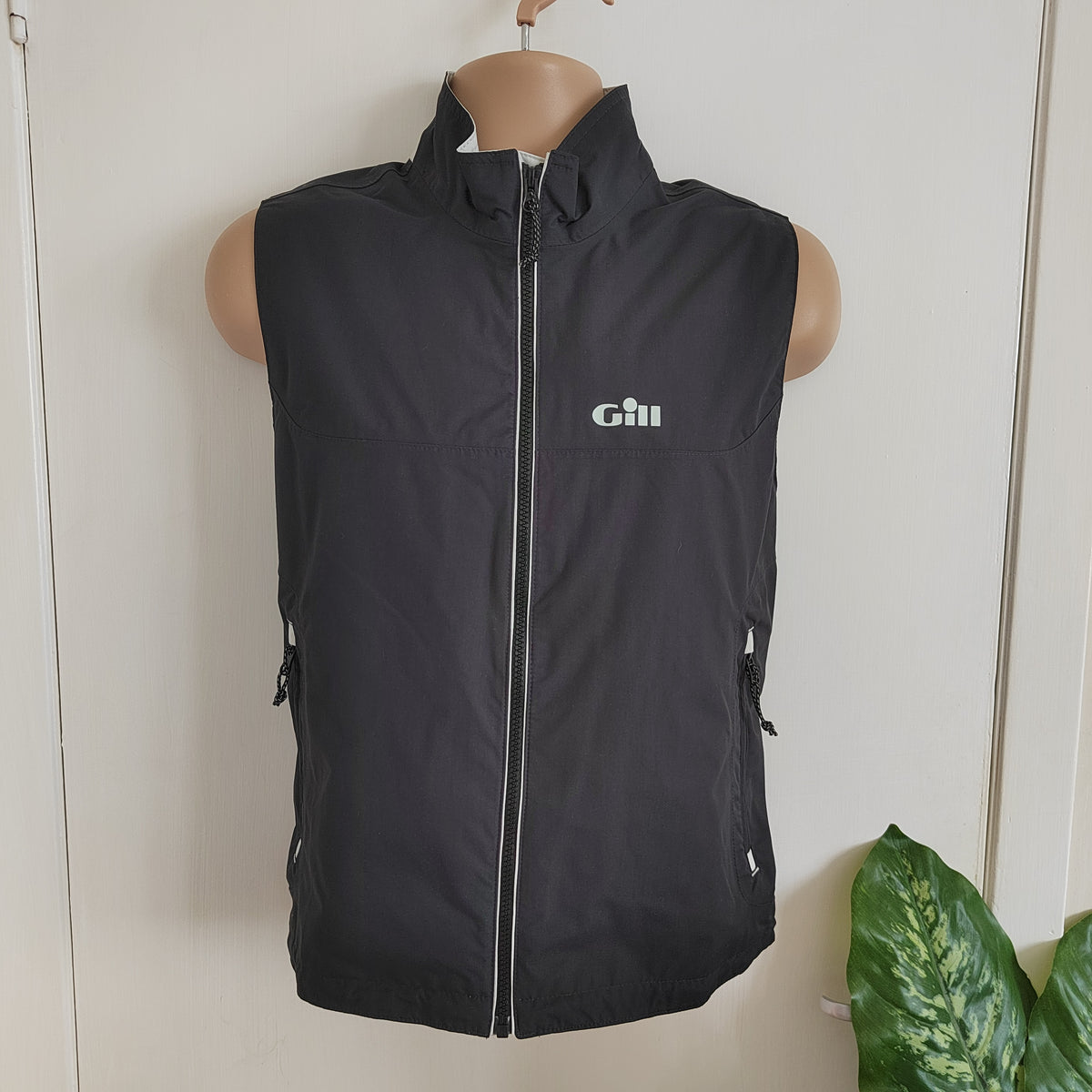 Men's Gill Marine Inshore Sport Gilet - Size Small NWOT