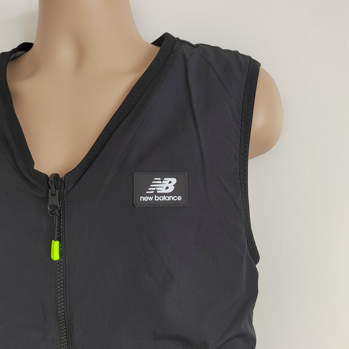Men's New Balance All Terrain Spinnex Reversible Bodywarmer - Size Small NWOT
