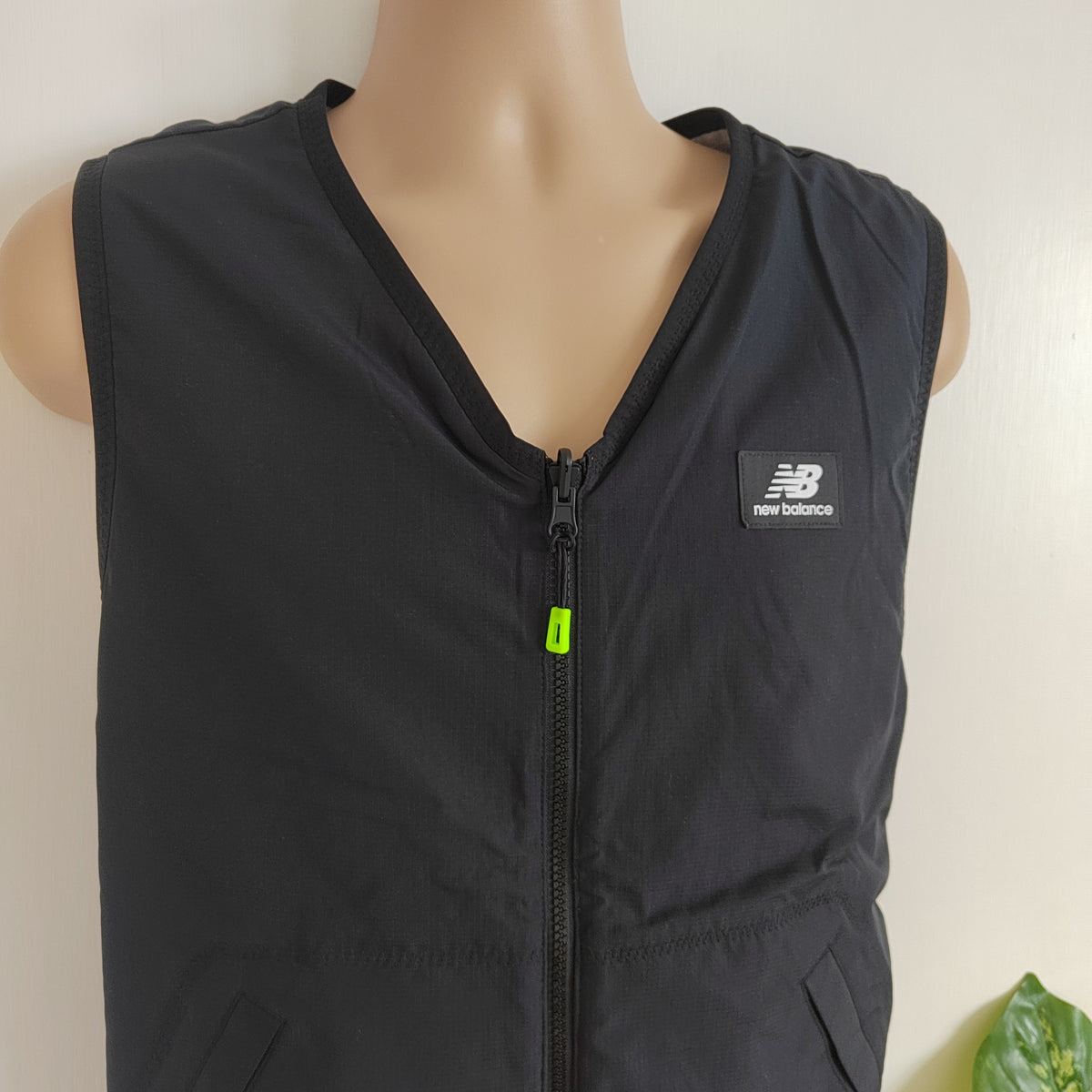 Men's New Balance All Terrain Spinnex Reversible Bodywarmer - Size Small NWOT