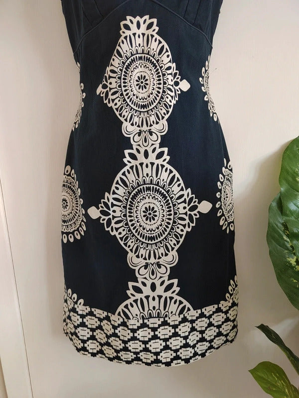 Vintage Laura Ashley Sleeveless V-Neck Shift Dress – Navy & Cream Mandala Print - Size 10