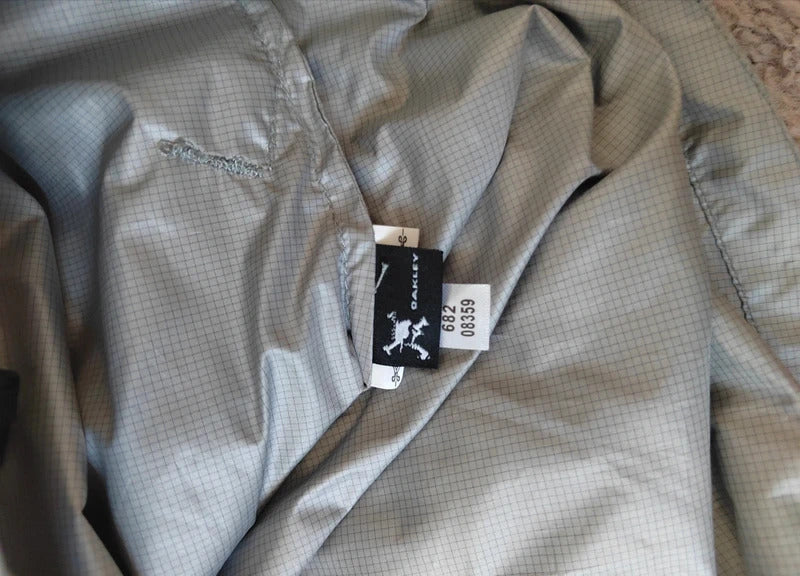 Oakley Men's Century Colorblock Half-Zip Hooded Windbreaker - Size Small