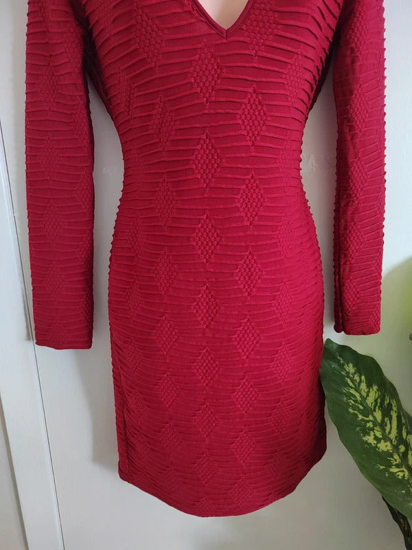 Boohoo Long Sleeve V-Neck Textured Geometric Knit Mini Dress – Size UK 14