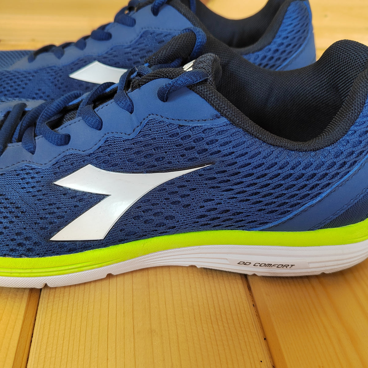 Diadora Swan Men's Running Shoes – Blue/Lime/White - Size 10