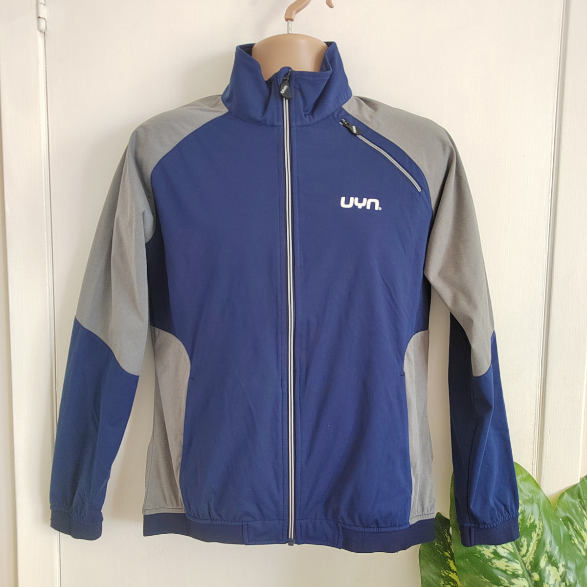 UYN (Unleash Your Nature) Men’s Technical Softshell Training Jacket - Size Small