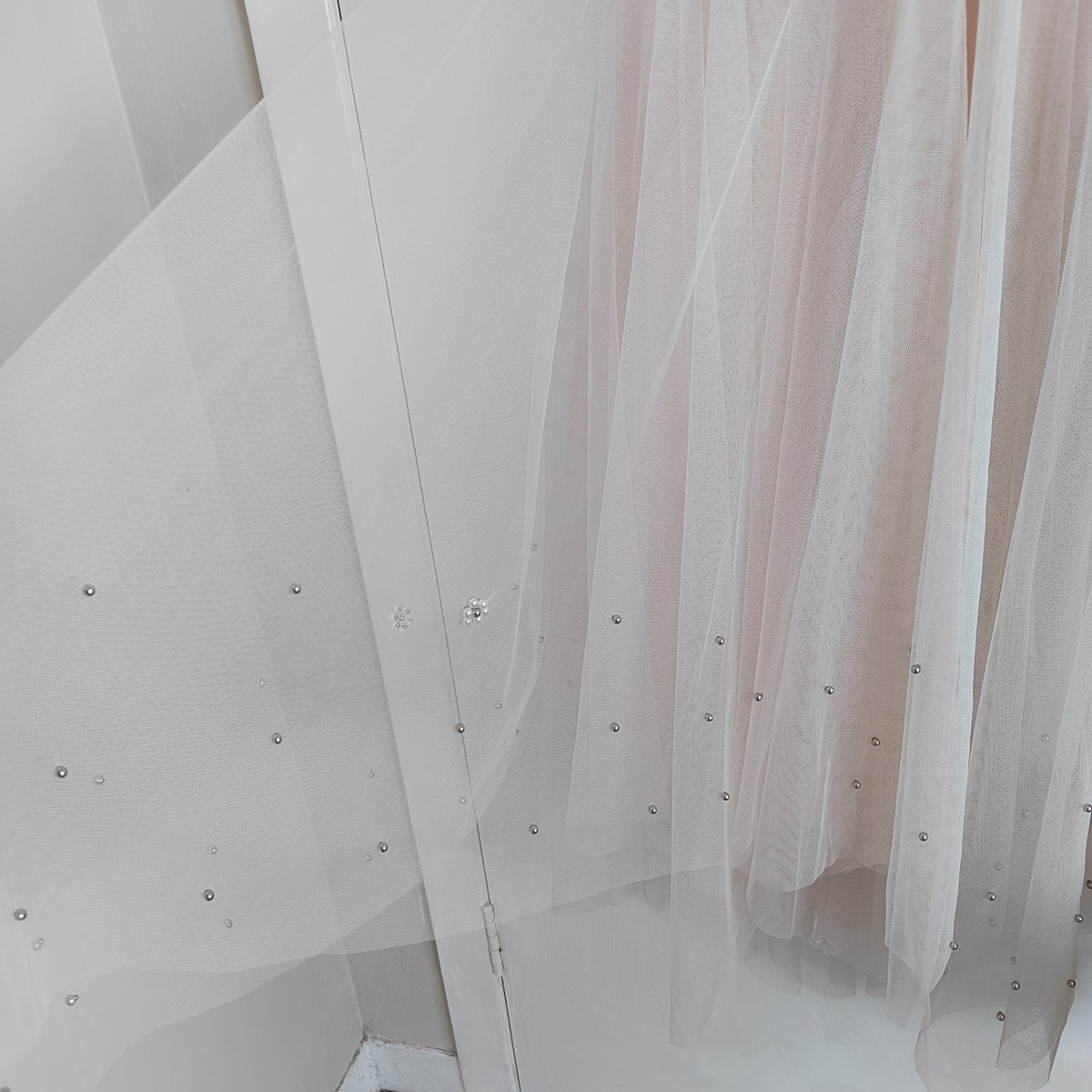 Apricot Pearl Embellished Tulle Midi Skirt – Size 14