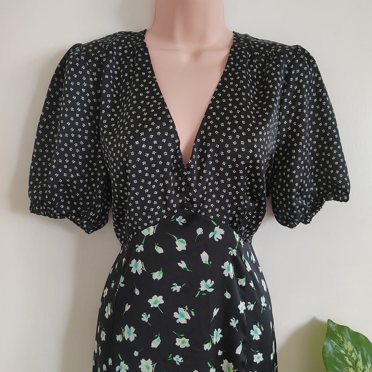 Lucy Mecklenburgh x V by Very Mixed Floral Print Midi Tea Dress – Size 12