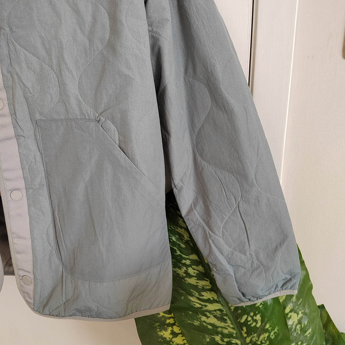 Columbia Doverwood Crinkle Fabric Quilted Liner Jacket - Grey - Size Medium NWOT