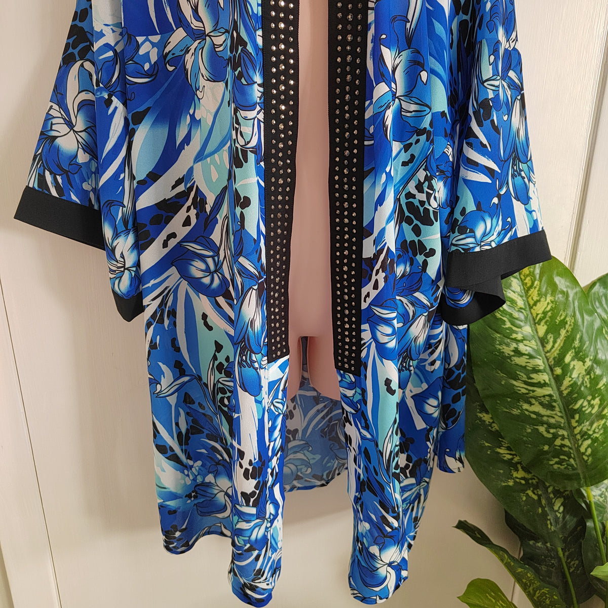 Julien Macdonald Floral Embellished Kimono - Size Large RRP £40