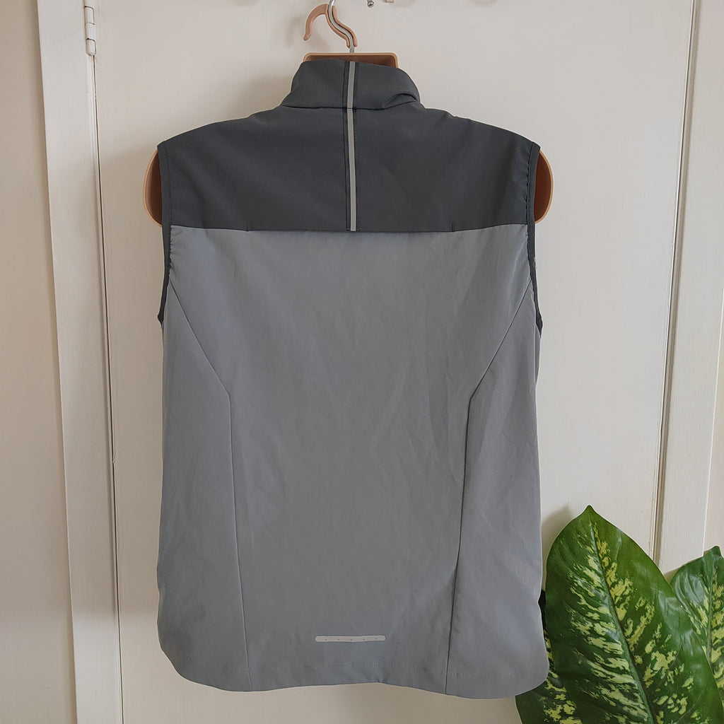 Monterrain Men’s Two-Tone Technical Running Vest / Gilet – Grey - Size Large