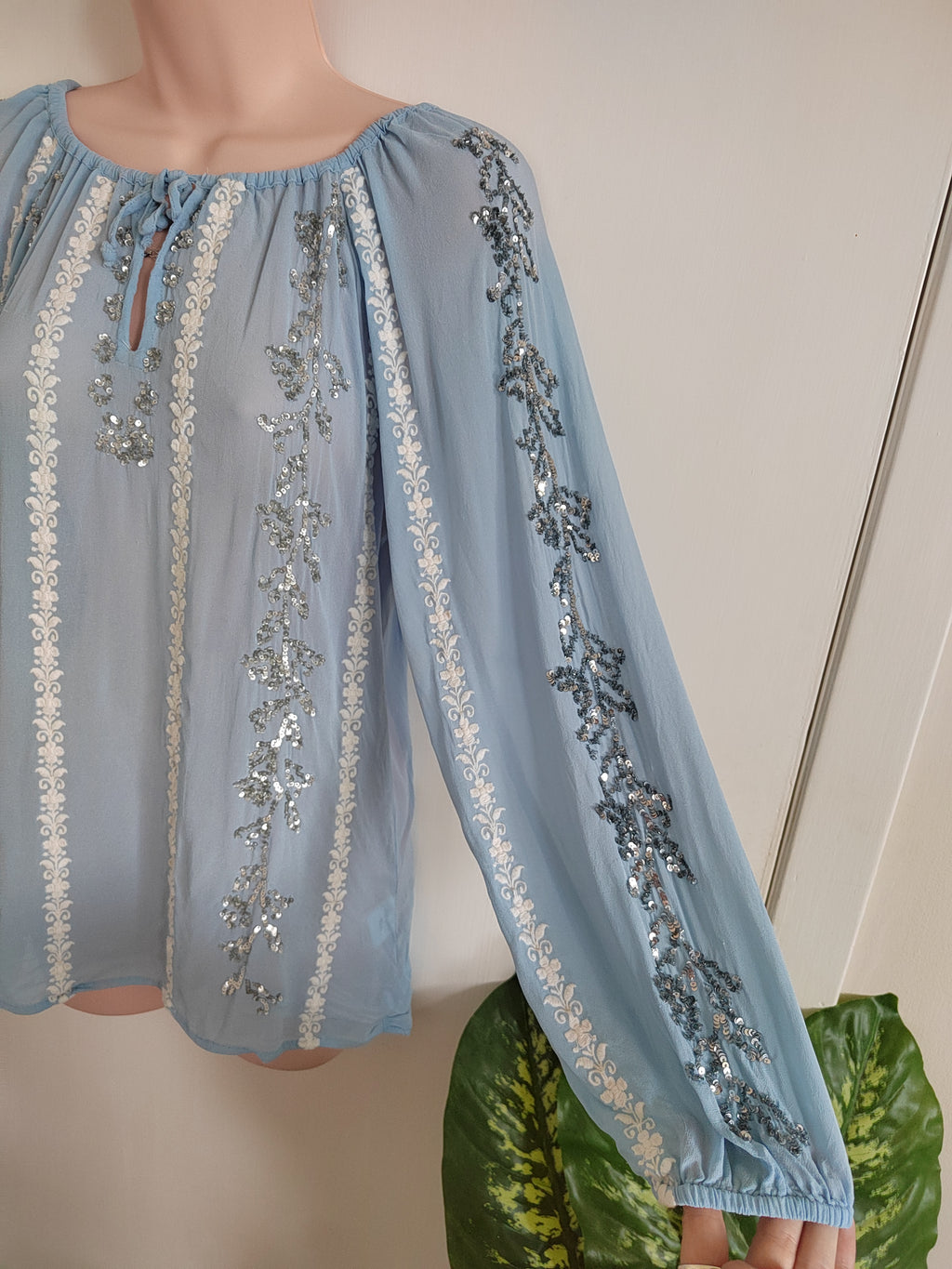 Miss June Paris Blue Embroidered Sequin Peasant Blouse - Size 8/10 - rrp £100+