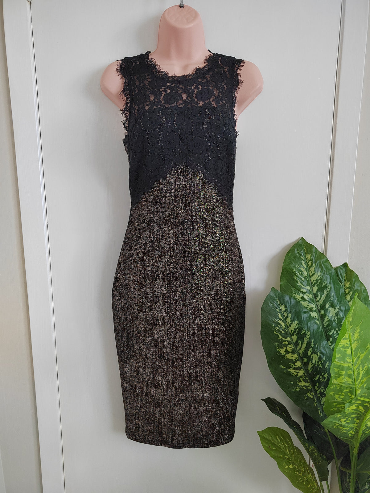 New Look Black Lace & Gold Metallic Bodycon Midi Dress - Size 10