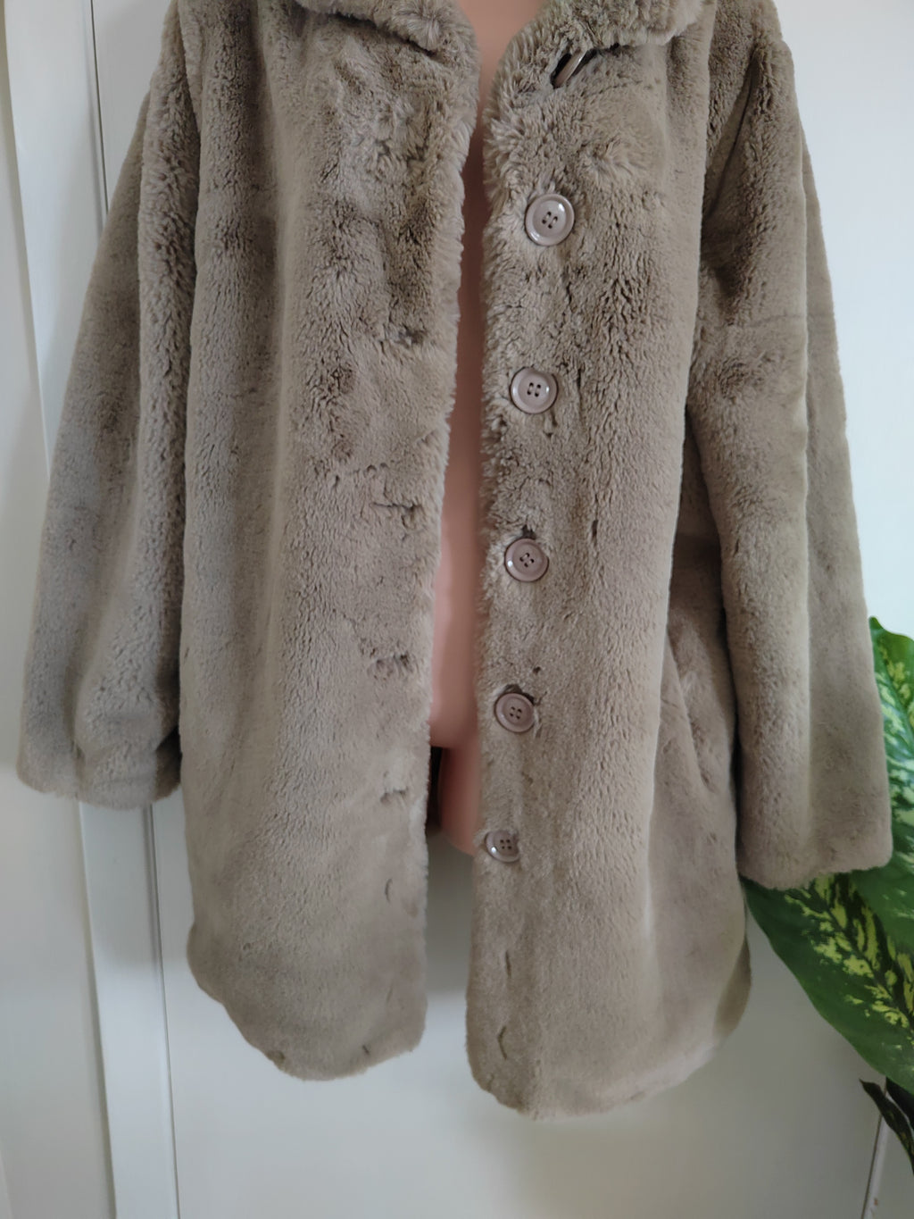 Rino & Pelle ‘Nonna’ Oversized Plush Faux Fur Jacket - Size 18