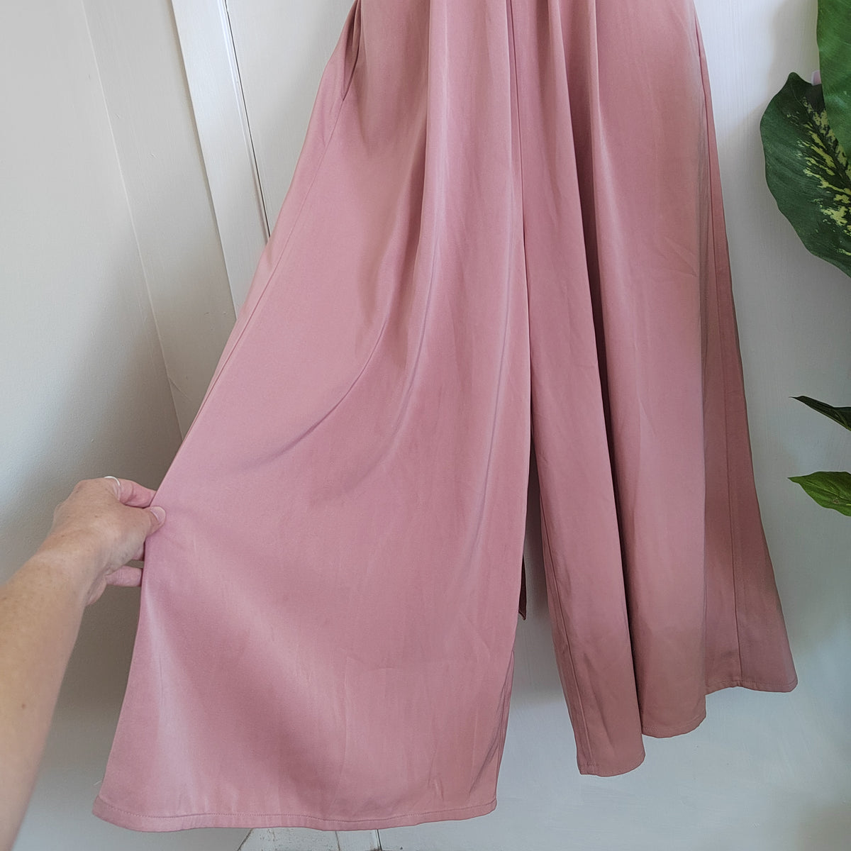 Paisie Pink Cross Waist Halterneck Wide-Leg Jumpsuit – Size 12