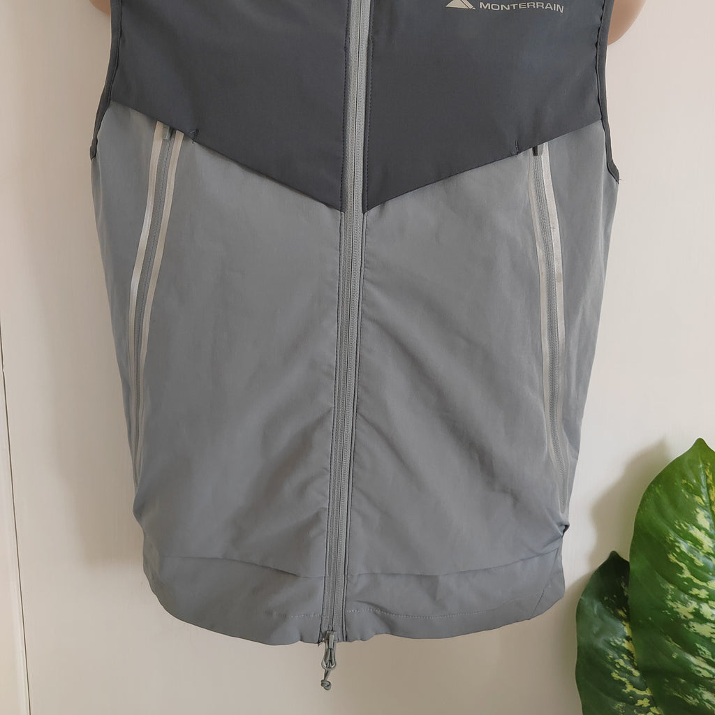 Monterrain Men’s Two-Tone Technical Running Vest / Gilet – Grey - Size Large