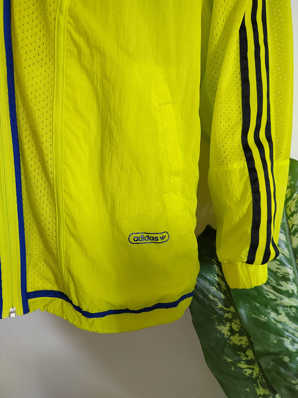 Adidas Originals "Reverse Track" Mesh Windbreaker Jacket - Size Small NWOT