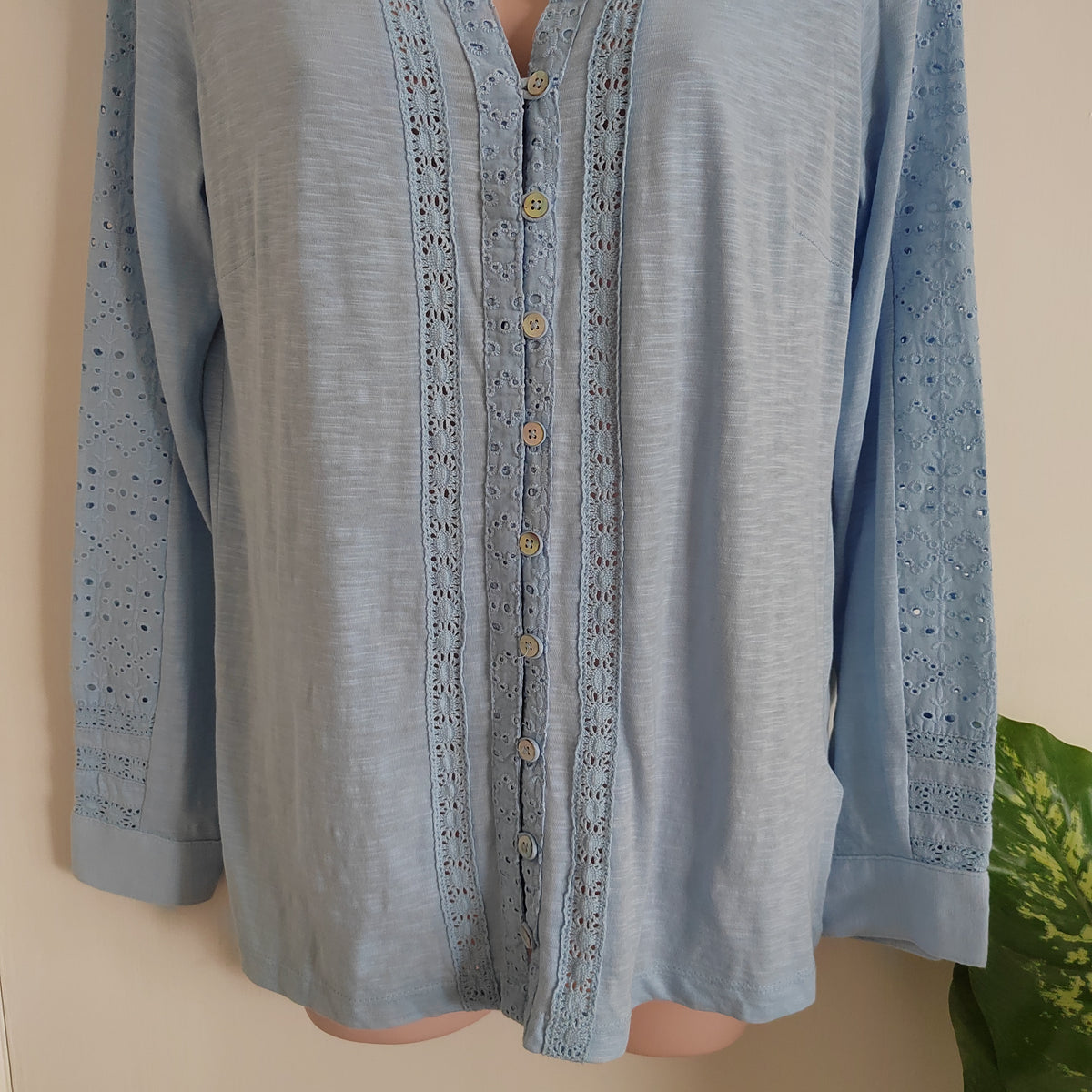 Mistral Light Blue Slub Knit Eyelet Lace Blouse 100% cotton – Size 10