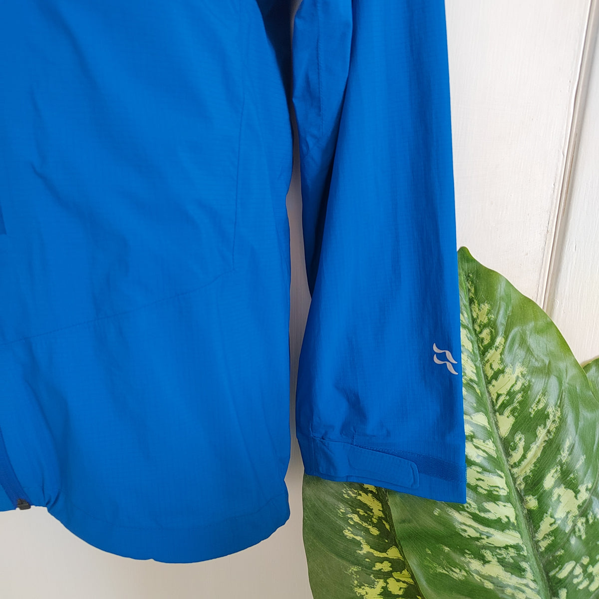 Rab Spark Jacket Mens Lightweight Waterproof Hardshell - Blue - Size Small NWOT