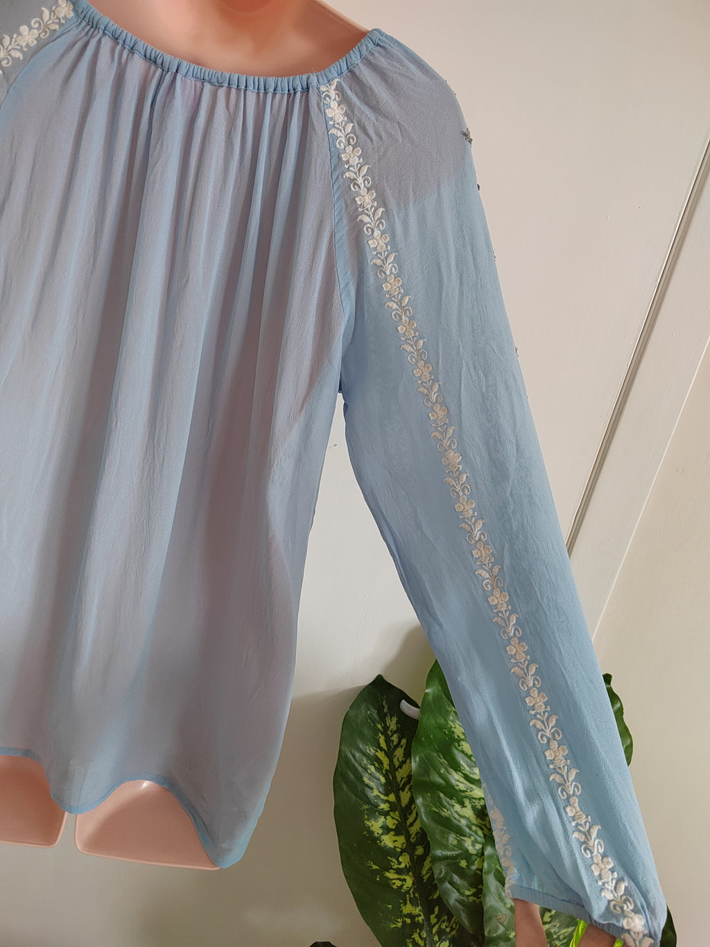 Miss June Paris Blue Embroidered Sequin Peasant Blouse - Size 8/10 - rrp £100+