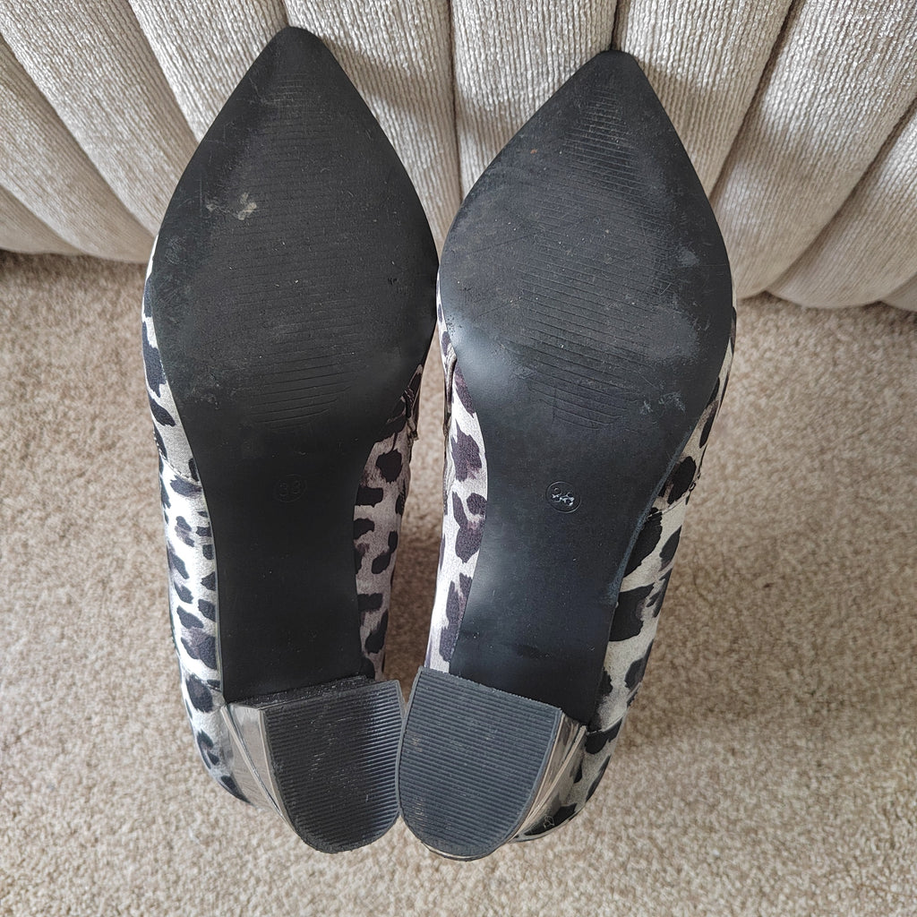 M by Moda "Kristian" Grey Leopard Fabric Ankle Boots (With Box) - Size 5