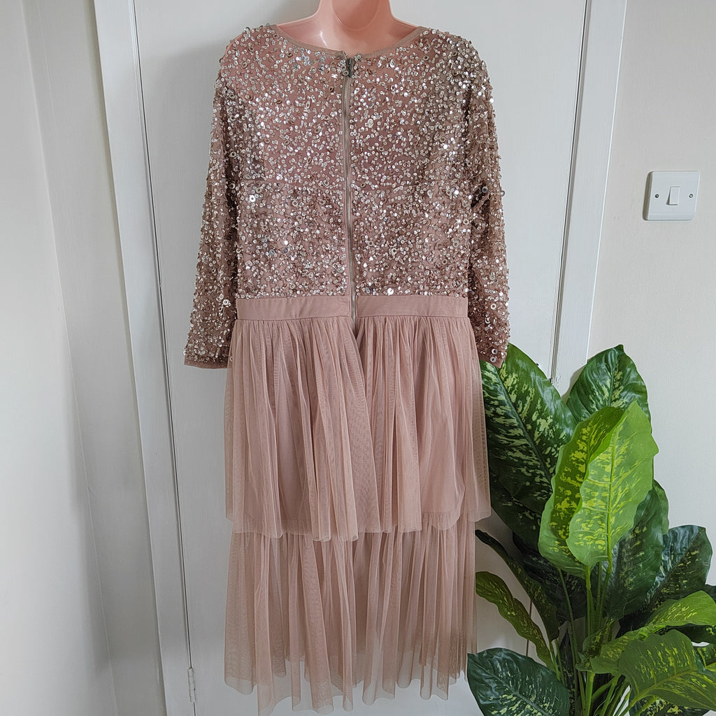 Maya Deluxe Sequin & Tulle Tiered Midi Dress – Size 22