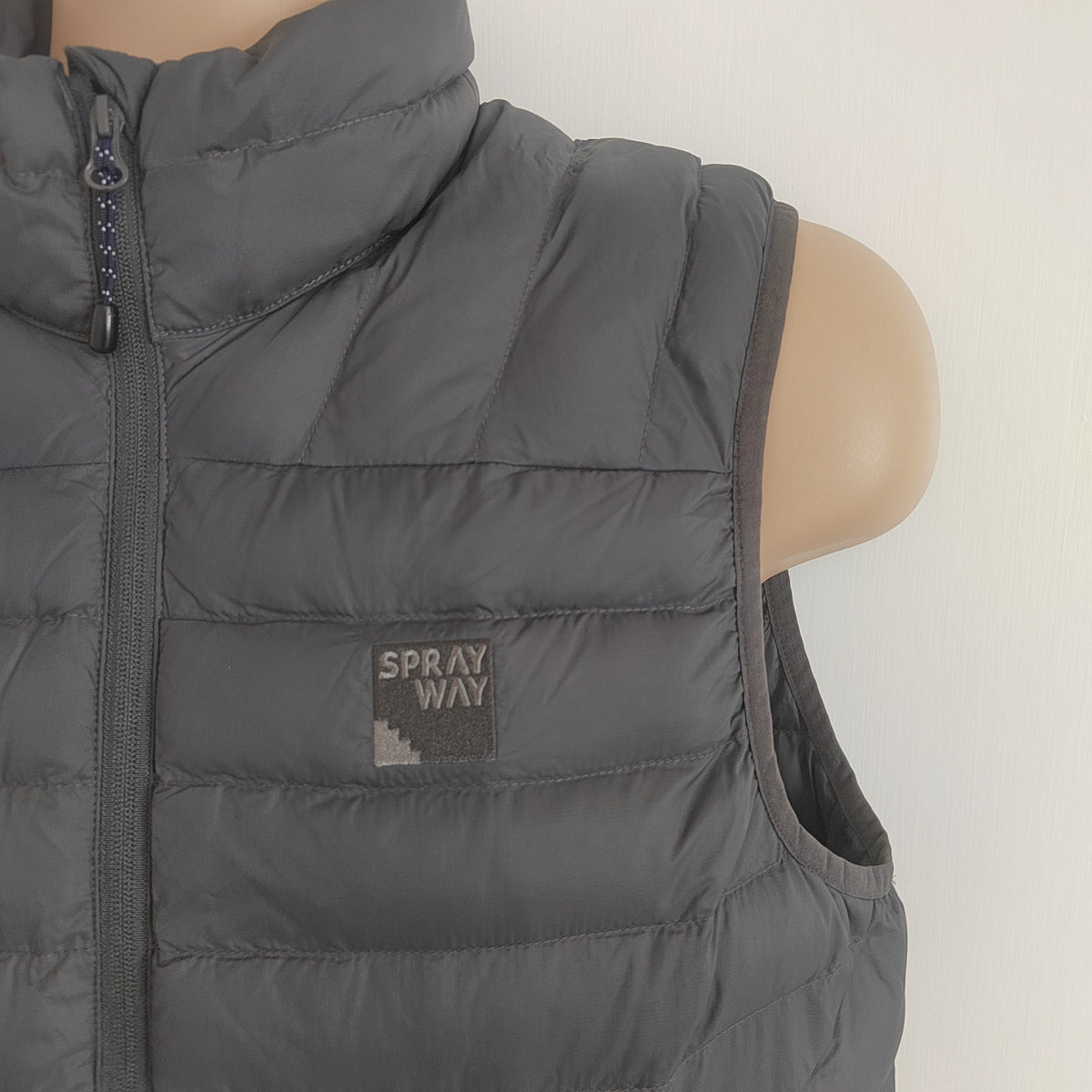 Sprayway Men’s Thirlmere Insulated Vest / Gilet – Charcoal Grey (Size Small) – New Without Tags