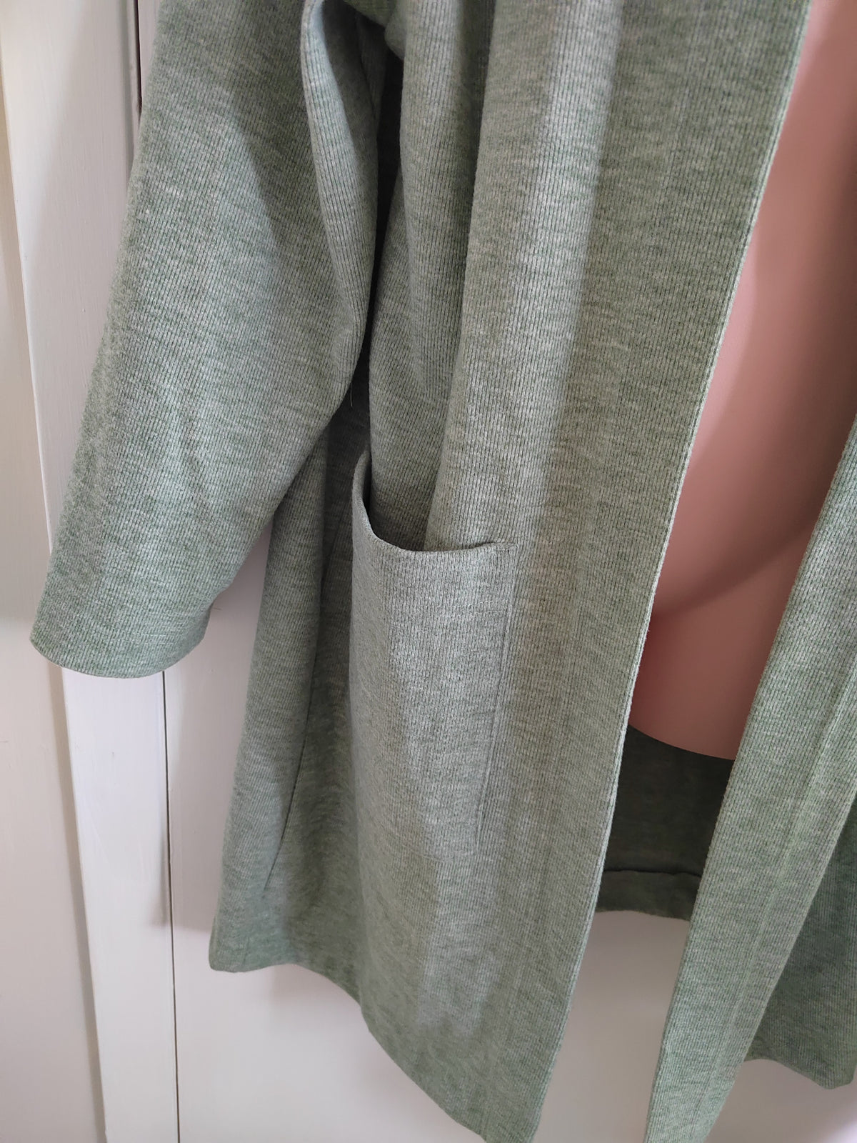 Stradivarius Sage Green Ribbed Open Front Duster Cardigan — Size 12/14 NWOT