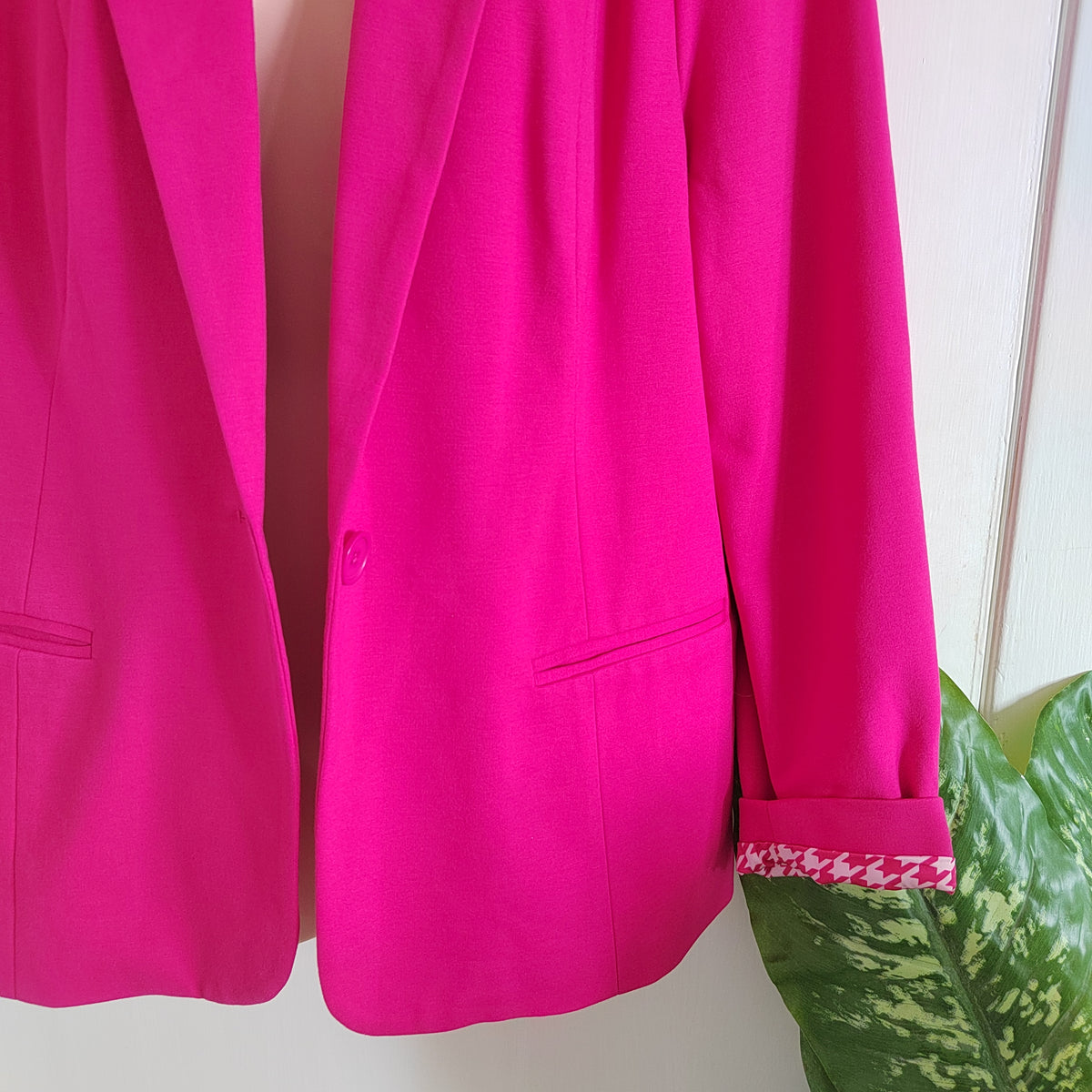Dannii Minogue Petites Hot Pink Tailored Blazer - Size 20