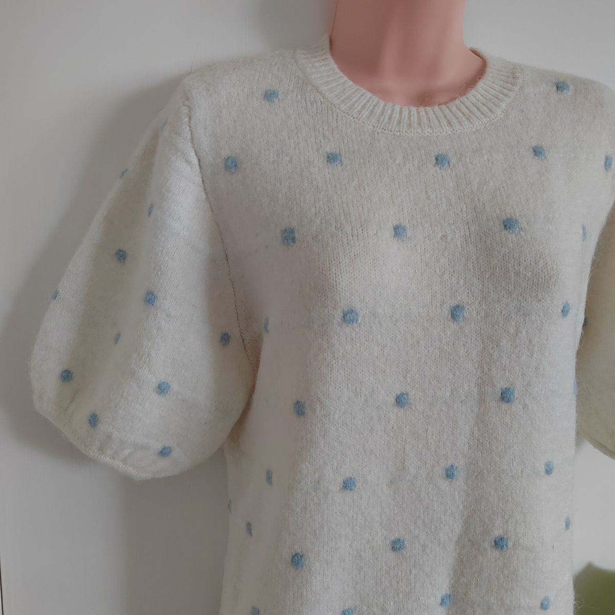 George Cream & Blue Polka Dot Knit Top - Size 12/14