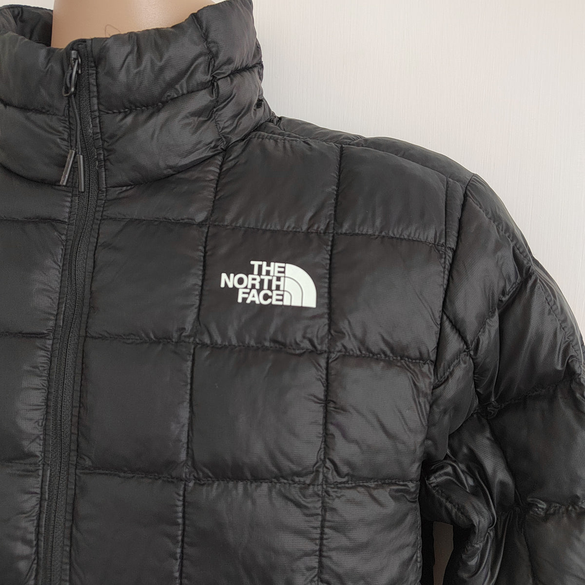 Mens The North Face black Thermoball 2.0 Jacket - Size Small NWOT